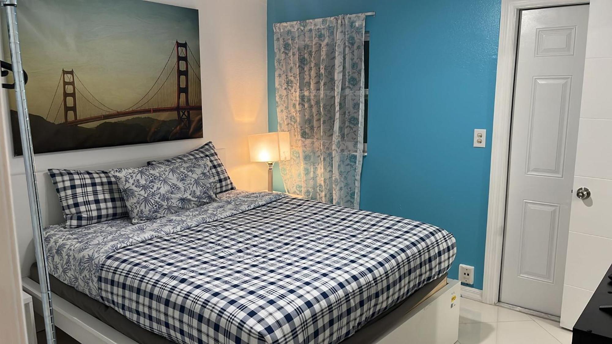 Beautiful, Fully Furnished 4Bed 2Bath House - 5 Minute Walk To Miracle Mile Downtown Coral Gables Villa Miami Kültér fotó